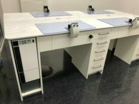 4 ARBEITSPLATZ TECHNIKTISCH LABOR EINRICHTUNG 4 ARBEITSPLATZ TECHNIKTISCH LABOR EINRICHTUNG