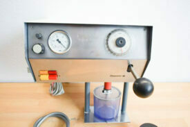 Degussa Multivac Vakuumanmischgerät mit Becher Degussa Multivac Vakuumanmischgerät mit Becher