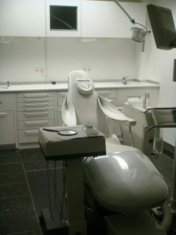 DentalEz Stuhl Ultradent Behandlungseinheit gebraucht | 87333