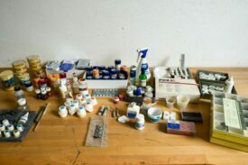 Dentallabor-Restposten Dentalkeramik / Keramikmassen / Malfarben etc. Dentallabor-Restposten Dentalkeramik / Keramikmassen / Malfarben etc.