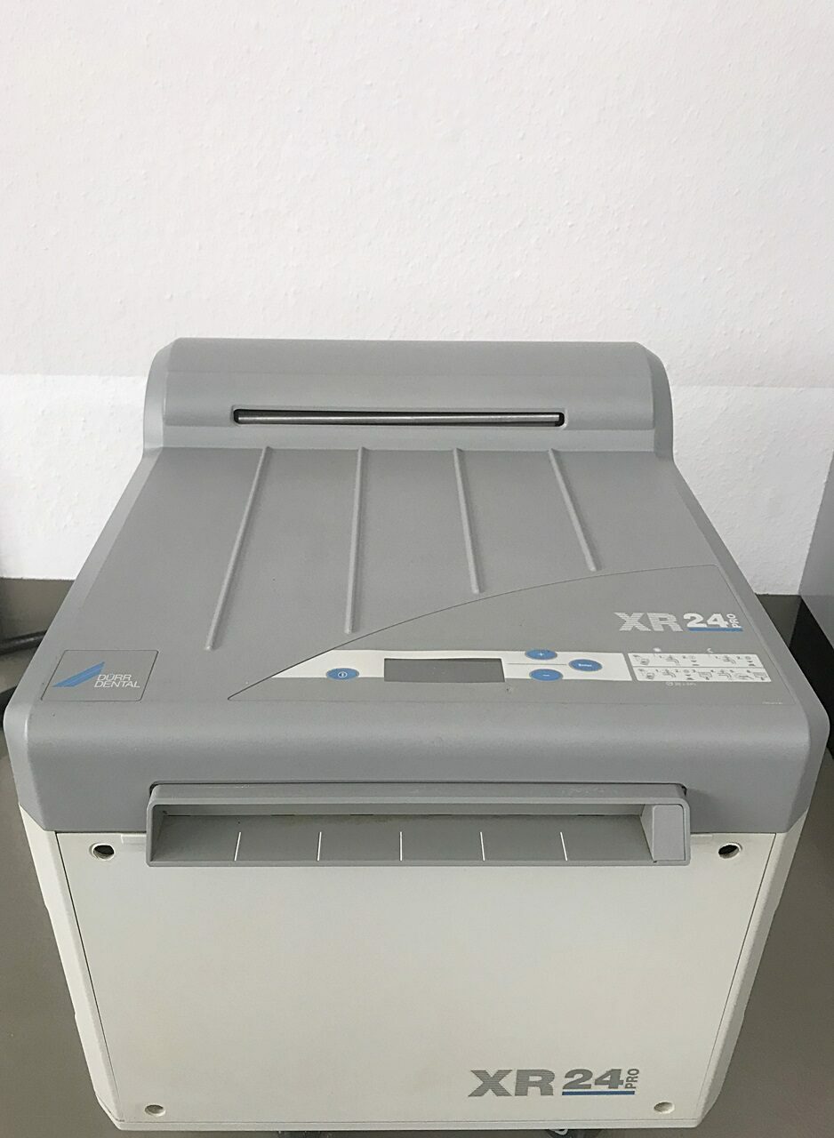 Dürr Dental XR24 Pro Röntgenfilmentwickler Baujahr 2004 Top Angebot | 75627