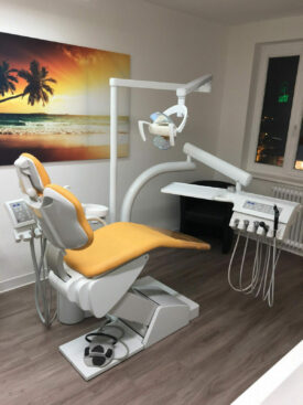 KaVo 1065 T Behandlungseinheit werkstattgeprüft und gewartet KaVo 1065 T Behandlungseinheit werkstattgeprüft und gewartet