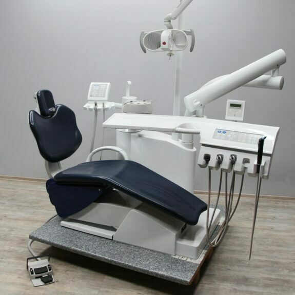Kavo Estetica™  1065T Dental Behandlungseinheit gebraucht Objekt 726 | 93115