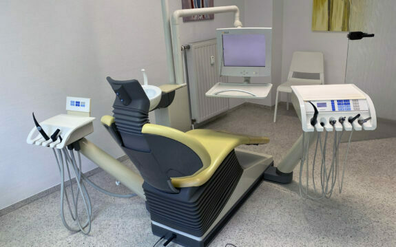 SIEMENS SIRONA C2+ BEHANDLUNGSEINHEIT | 70523