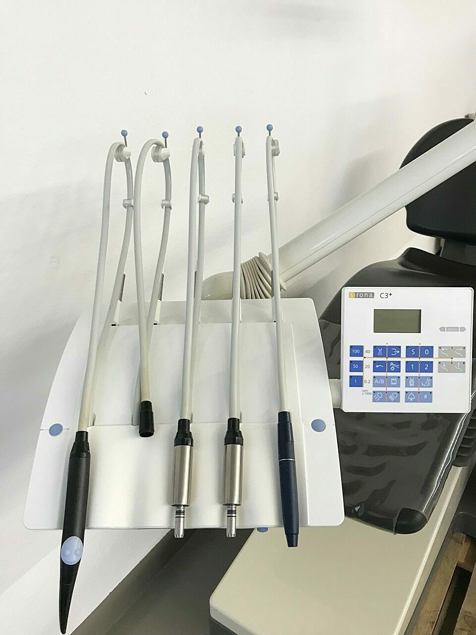Sirona C3+ Plus Behandlungseinheit mit Trockenabsaugung | 74976