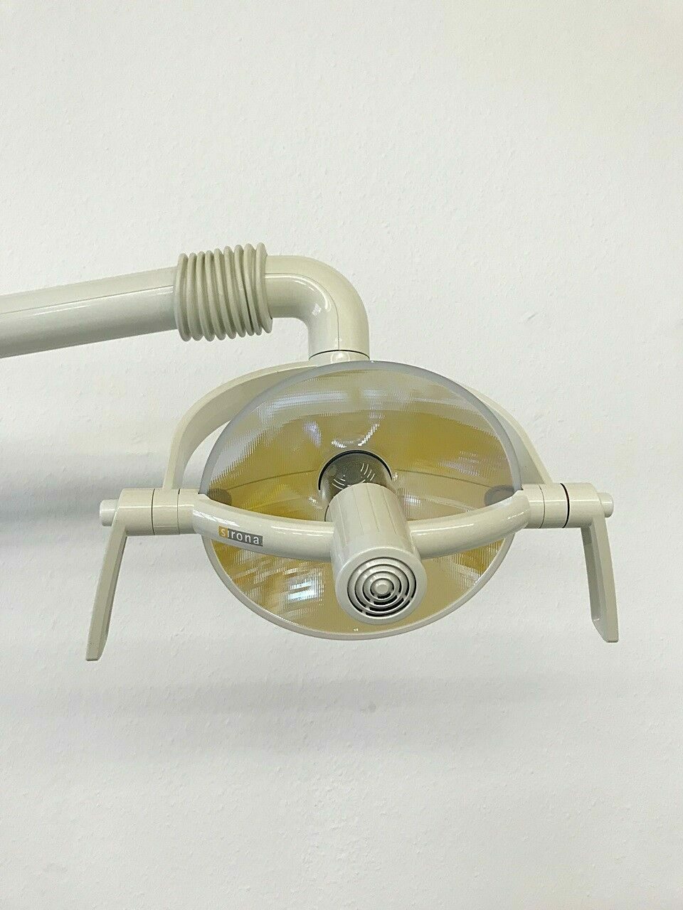 Sirona C3+ Plus Behandlungseinheit mit Trockenabsaugung | 74979