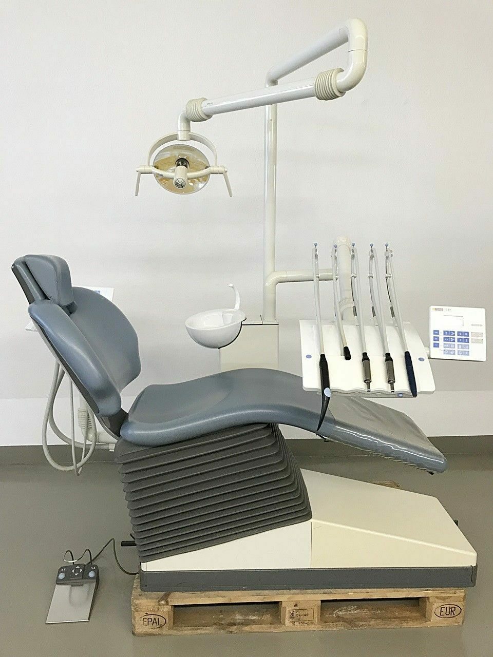 Sirona C3+ Plus Behandlungseinheit mit Trockenabsaugung | 74955