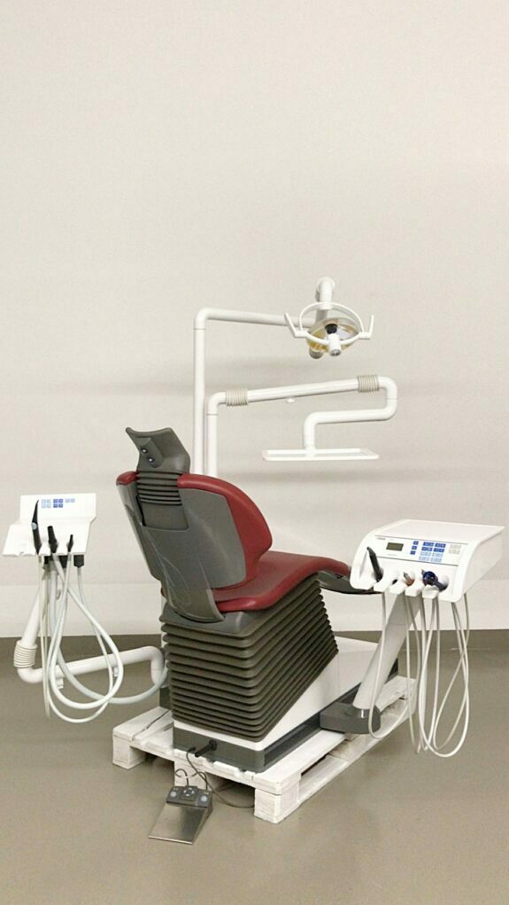 Sirona C4+ Plus Behandlungseinheit generalüberholt, komplett Lackiert & Polster Neu | 73013