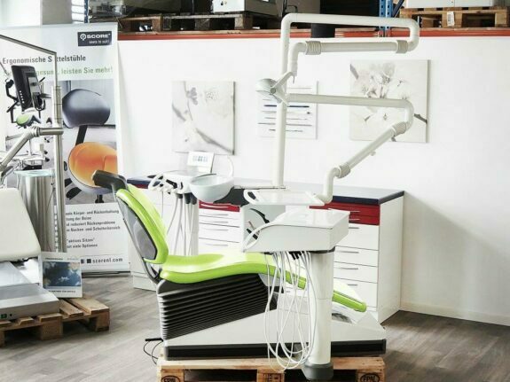 Sirona M1+ Behandlungseinheit werkstattgeprüft, | 75847