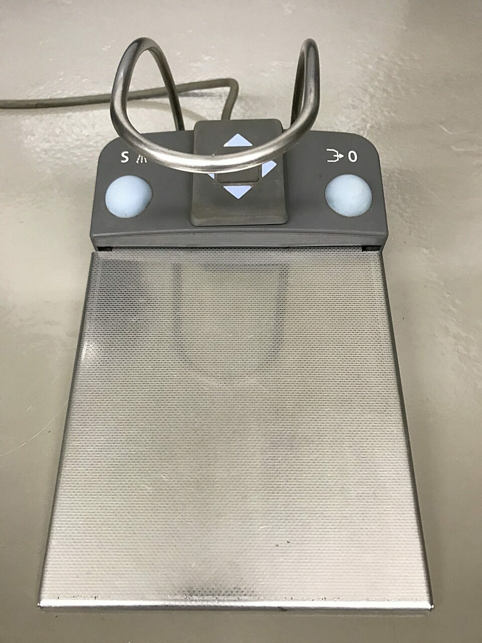 Sirona M1+ Plus Behandlungseinheit gebraucht mit Trockenabsaugung Multimedia Intraoralkamera | 75884