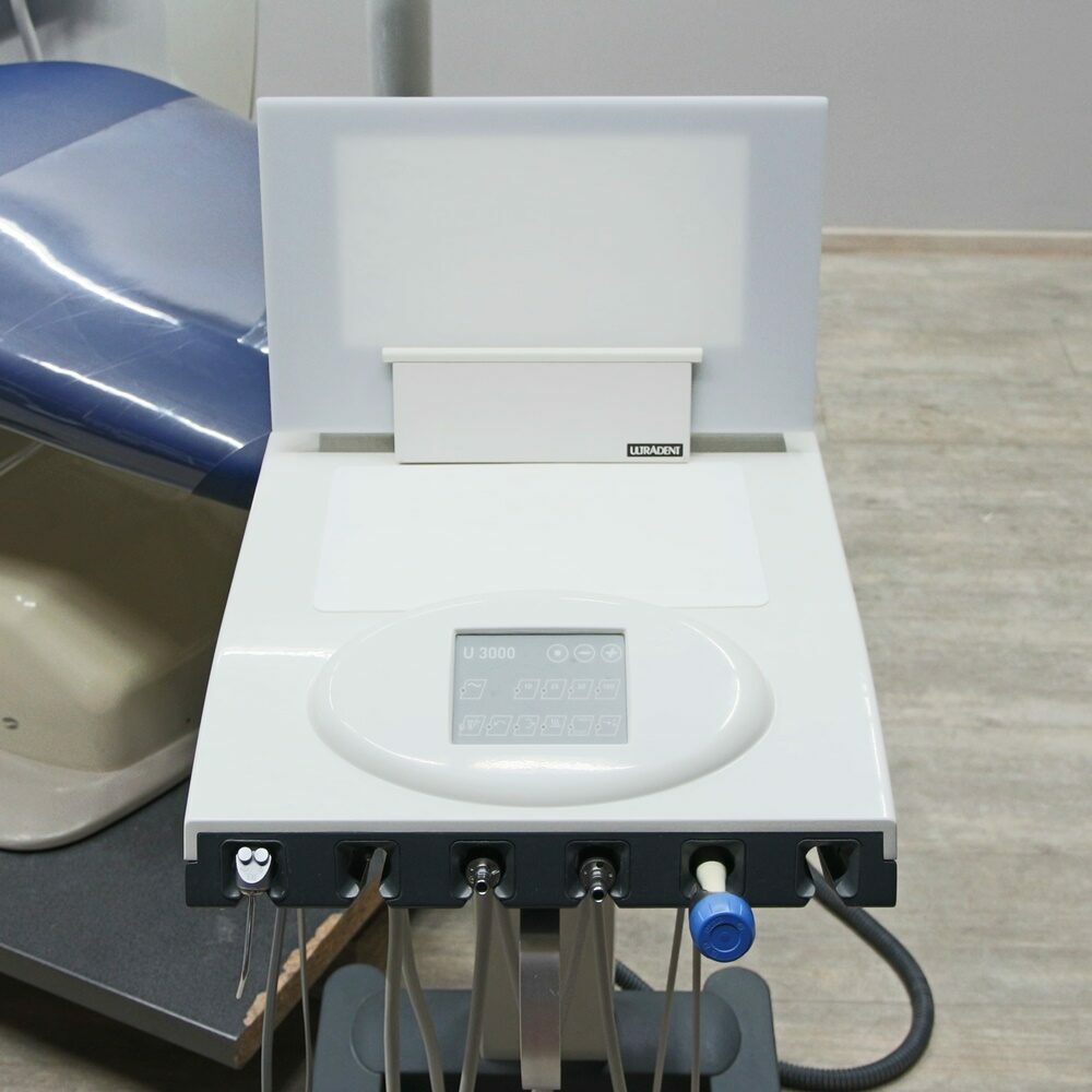 Ultradent U3000 mit Dental EZ J3 Patientenstuhl Behandlungseinheit gebraucht ID2558 | 71157 Ultradent U3000 mit Dental EZ J3 Patientenstuhl Behandlungseinheit gebraucht ID2558 | 71157