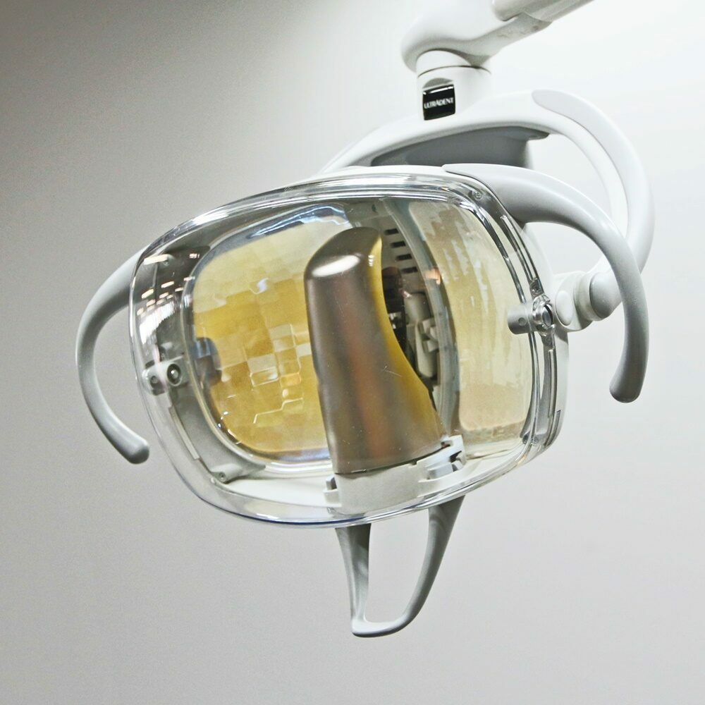 Ultradent U3000 mit Dental EZ J3 Patientenstuhl Behandlungseinheit gebraucht ID2558 | 71160 Ultradent U3000 mit Dental EZ J3 Patientenstuhl Behandlungseinheit gebraucht ID2558 | 71160