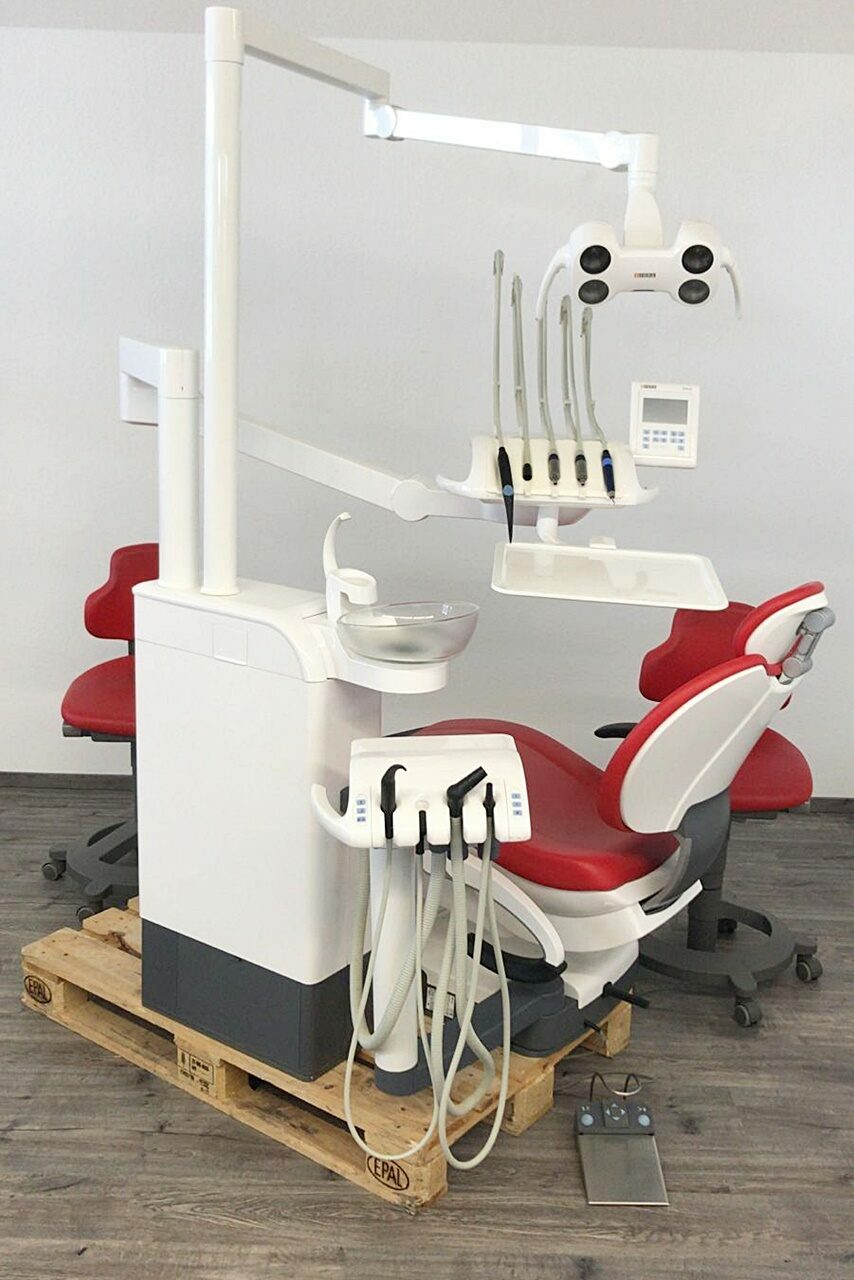 Sirona Sinius CS Behandlungseinheit Zahnarztstuhl Baujahr 2017 wenig benutzt | 122604