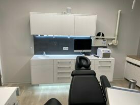 APC Dentpoint ZAHNARZT BEHANDLUNGSSCHRANKZEILE APC Dentpoint ZAHNARZT BEHANDLUNGSSCHRANKZEILE