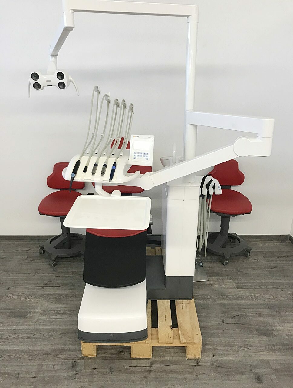 Sirona Sinius CS Behandlungseinheit Zahnarztstuhl Baujahr 2017 wenig benutzt | 122600