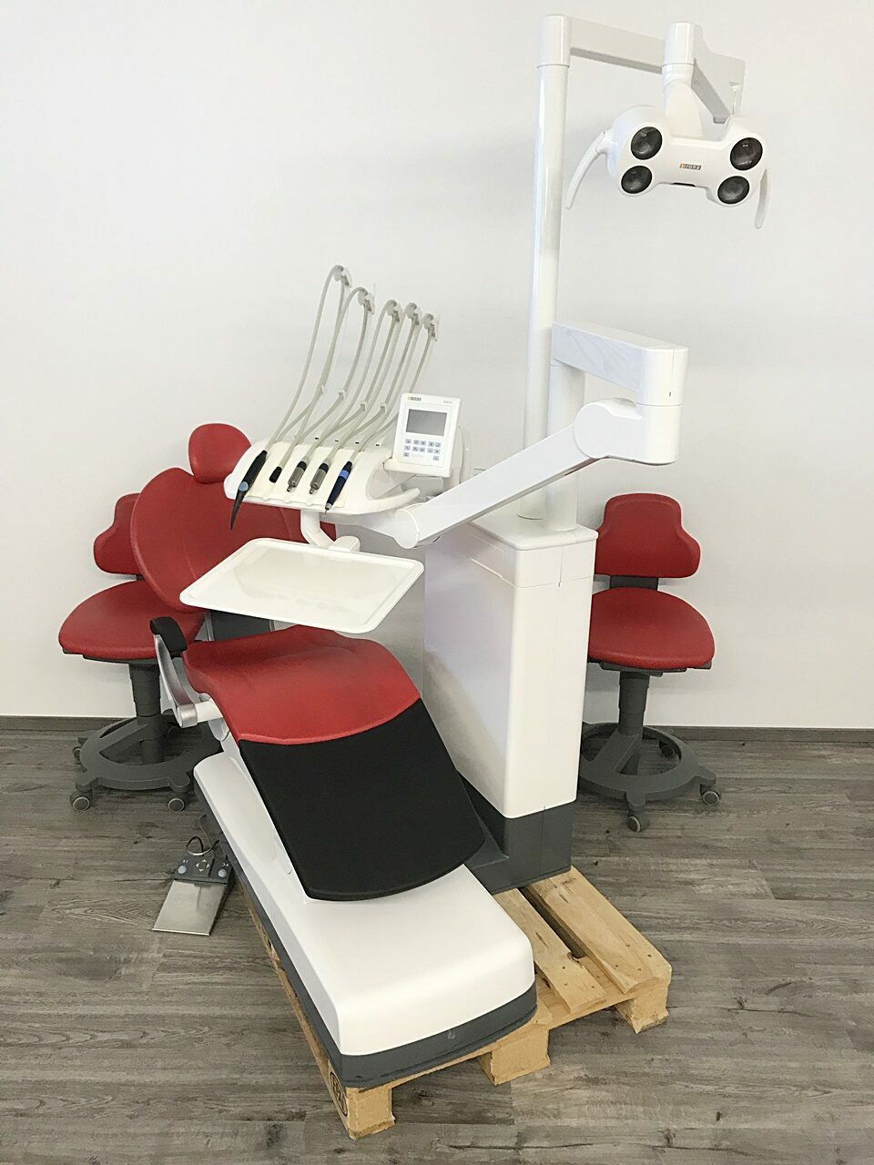 Sirona Sinius CS Behandlungseinheit Zahnarztstuhl Baujahr 2017 wenig benutzt | 122602
