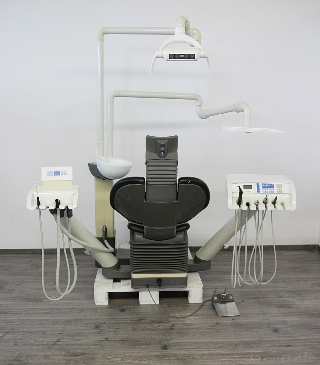 Sirona C2+ Plus Behandlungseinheit Zahnarztstuhl Trockenabsaugung | 125599