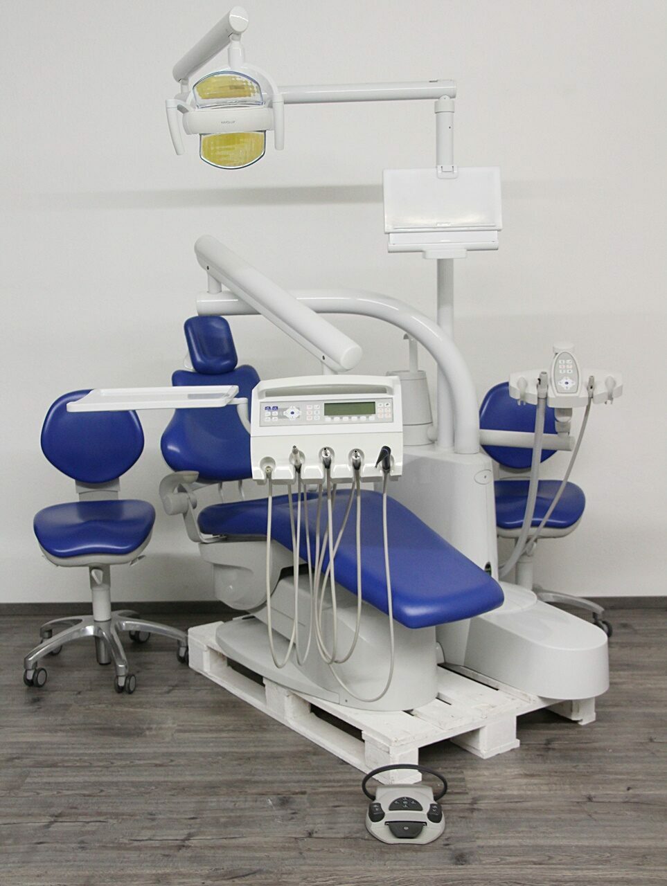 KaVo Estetica E50 T Behandlungseinheit Zahnarztstuhl Trockenabsaugung  Baujahr 2010 Top Angebot | 126651