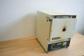 VORWÄRMOFEN Nabertherm L 9 / S27 Steuerung VORWÄRMOFEN Nabertherm L 9 / S27 Steuerung