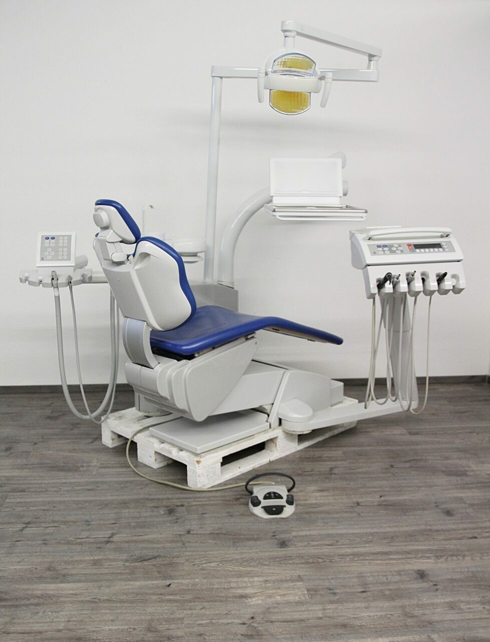 KaVo Estetica 1066R 1066 R Behandlungseinheit Top Angebot | 132384