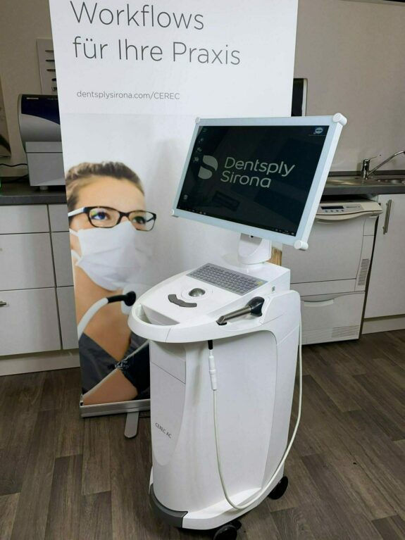 Sirona CEREC AC Omnicam inkl. CEREC SW 5.1.3 mit Performance Package und Windows 10 | 138608