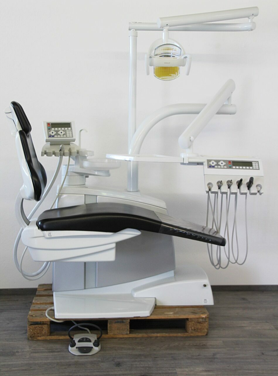 KaVo Estetica E80 T Behandlungseinheit Zahnarztstuhl Nassabsaugung Top Angebot | 142454