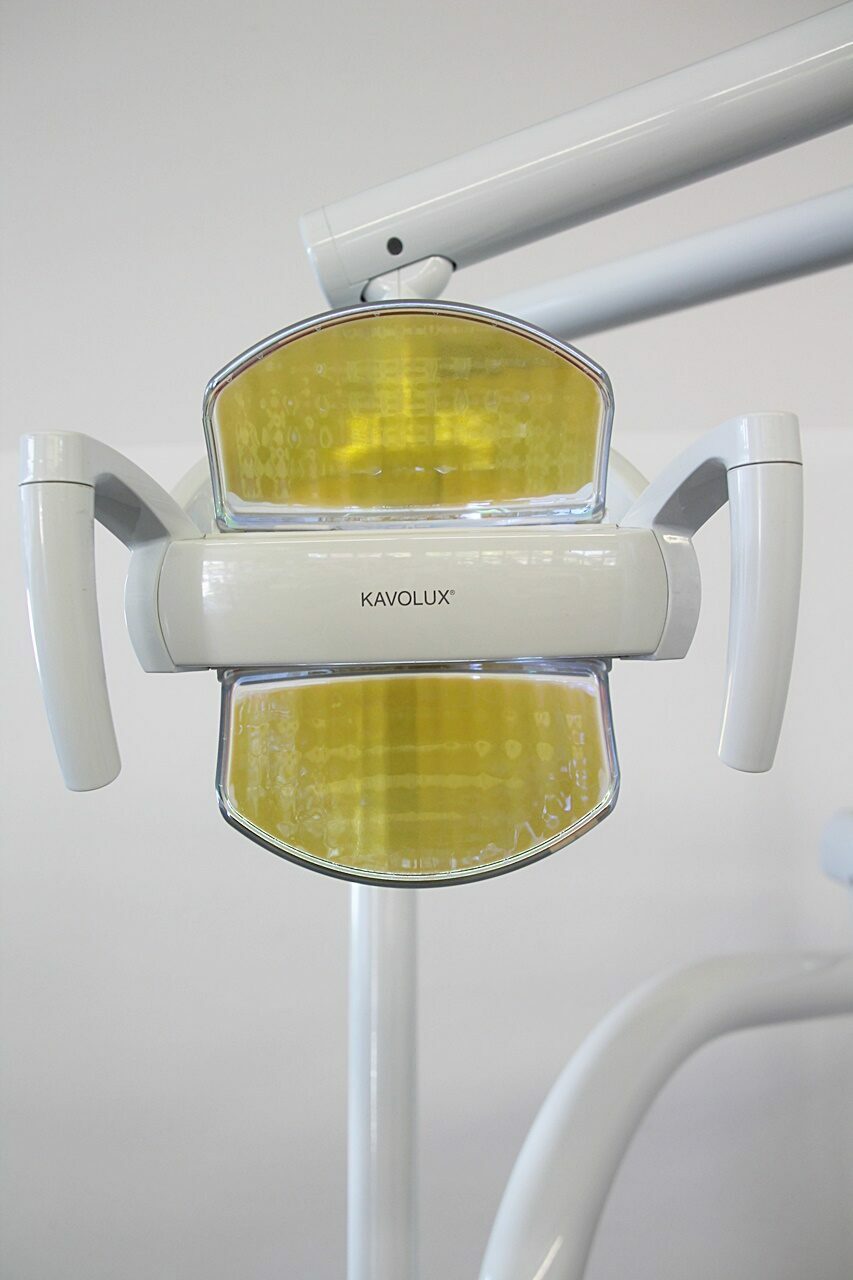 KaVo Estetica E80 T Behandlungseinheit Zahnarztstuhl Nassabsaugung Top Angebot | 142460