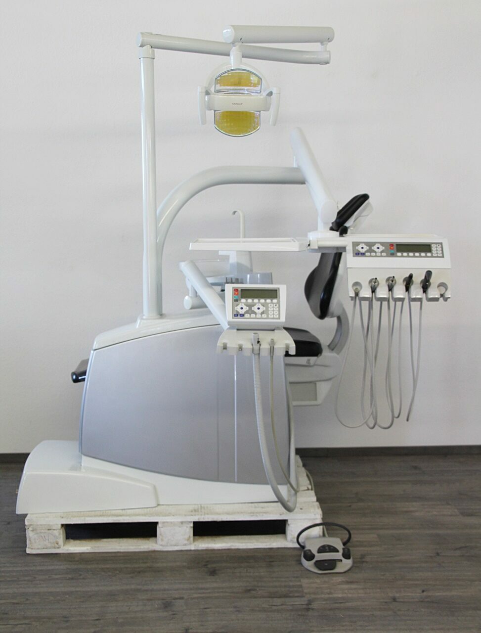 KaVo Estetica E80 T Behandlungseinheit Zahnarztstuhl Nassabsaugung Top Angebot | 142464