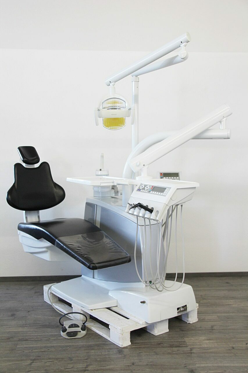 KaVo Estetica E80 T Behandlungseinheit Zahnarztstuhl Nassabsaugung Top Angebot | 142466