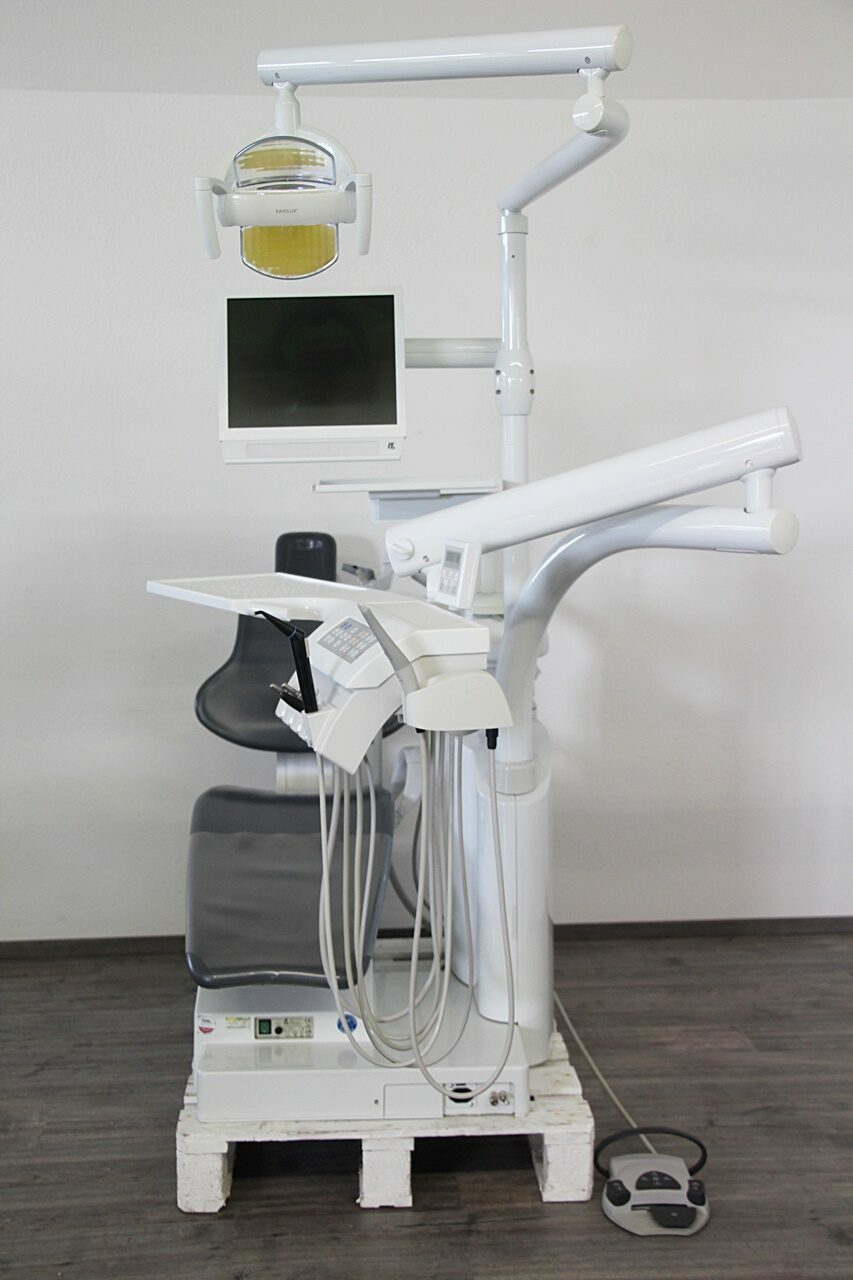 KaVo Estetica 1065 T Behandlungseinheit Baujahr 2008 inkl. ERGOcam 4 Kamera | 142044