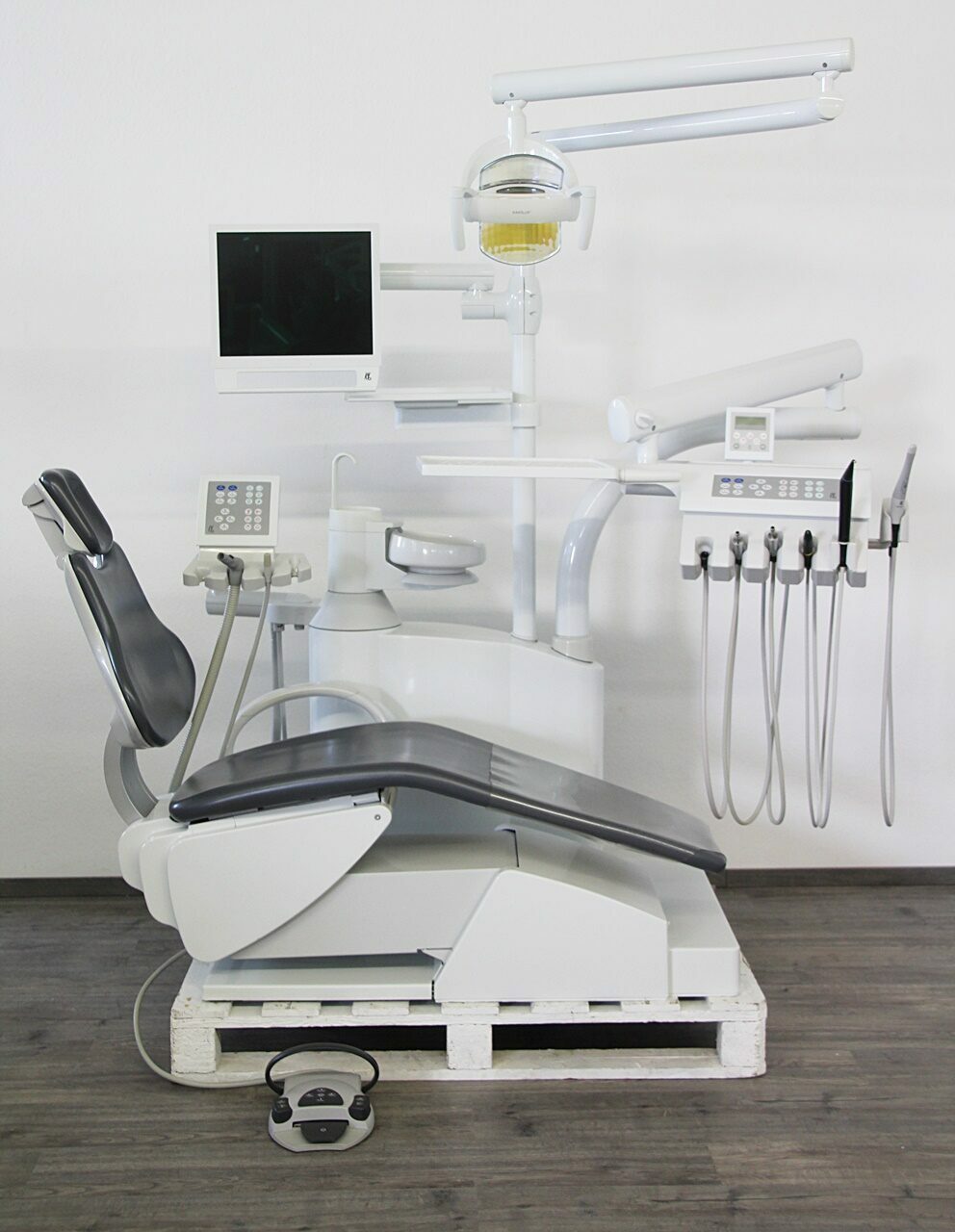 KaVo Estetica 1065 T Behandlungseinheit Baujahr 2008 inkl. ERGOcam 4 Kamera | 142046