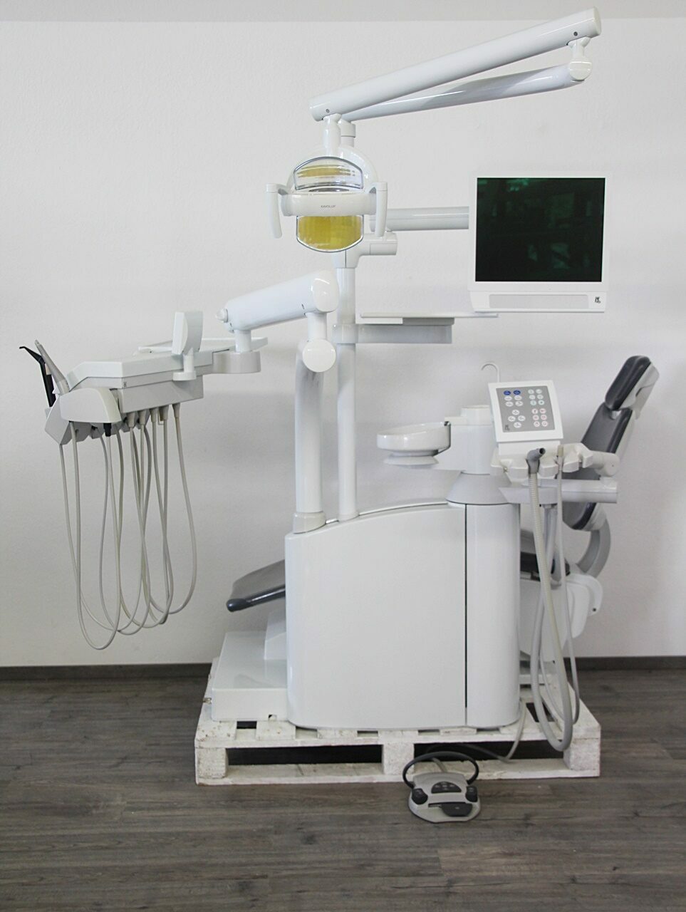 KaVo Estetica 1065 T Behandlungseinheit Baujahr 2008 inkl. ERGOcam 4 Kamera | 142047