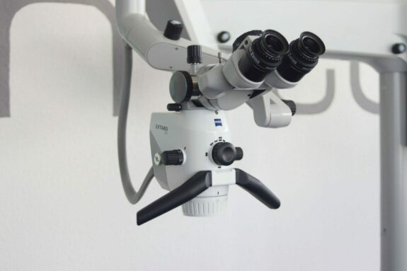 ZEISS EXTARO 300 am Bodenstativ | 150572