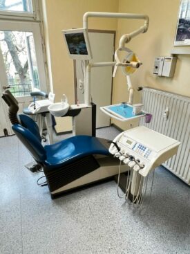 Sirona M1+ Behandlungseinheit in top Zustand Sirona M1+ Behandlungseinheit in top Zustand