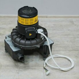 Dürr Dental V 900 S zentrale Saugmaschine Trockenabsaugung 7131-02 Baujahr 2009 gebraucht Dürr Dental V 900 S zentrale Saugmaschine Trockenabsaugung 7131-02 Baujahr 2009 gebraucht