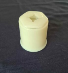 Becht Abfall- oder Wattebehälter Nr. 652 Opalglas mit Sternlochdeckel und Feder Becht Abfall- oder Wattebehälter Nr. 652 Opalglas mit Sternlochdeckel und Feder