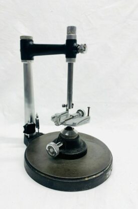 Degussa Vermessungsgerät Parallelometer mit Modelltisch GEPFLEGT Degussa Vermessungsgerät Parallelometer mit Modelltisch GEPFLEGT