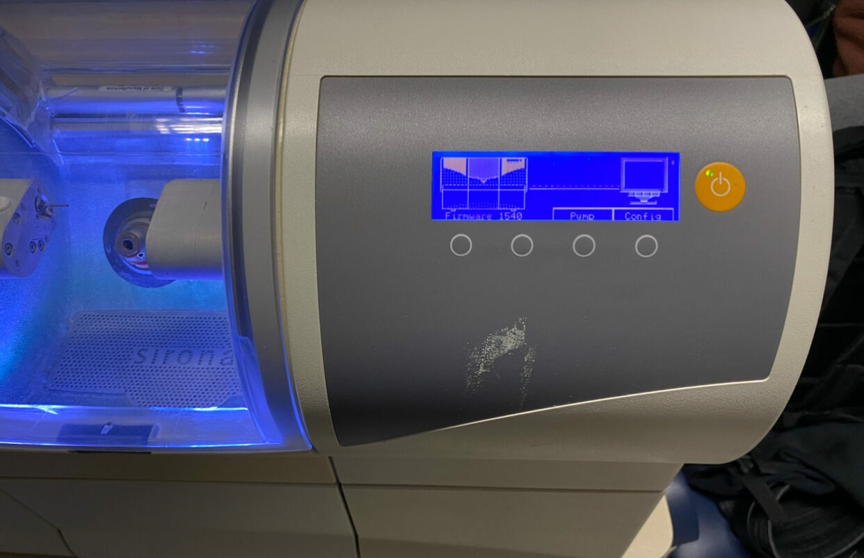 MC XL Schleifeinheit und Scanner Cerec Bluecam mit Monitor | 189328 MC XL Schleifeinheit und Scanner Cerec Bluecam mit Monitor | 189328