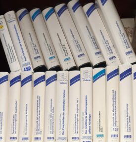 25 VHS Kassetten für zahnmedizinische Fortbildung 25 VHS Kassetten für zahnmedizinische Fortbildung