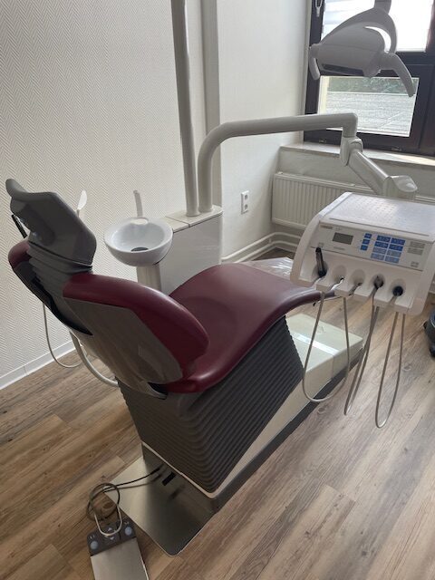 Behandlungseinheit Sirona C5+ gebraucht, voll funktionsfähig | 193290