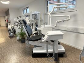 Sirona SINIUS VSB Verschiebebahn Behandlungseinheit BJ 2015 Sirona SINIUS VSB Verschiebebahn Behandlungseinheit BJ 2015