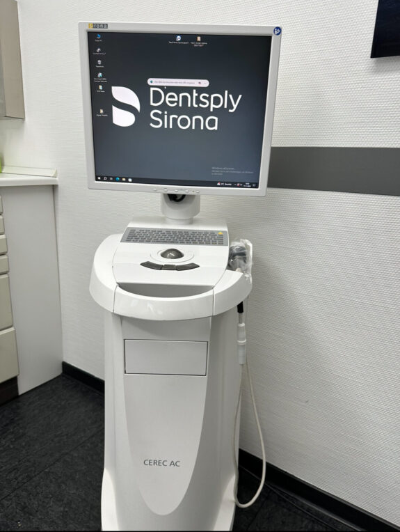 Sirona CEREC AC Omnicam mit Software 5.2 mit Upgrade auf Windows 10 und der Cerec PC 5.2.x | 202329