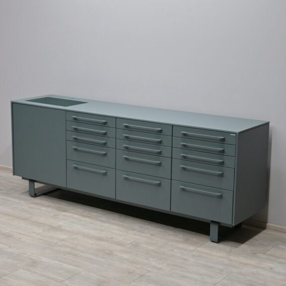 Edarredo E03 Monocolore Behandlungszeile / Schrankzeile aus Stahl Aussteller | 316653