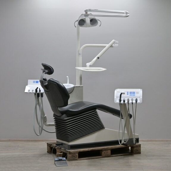 Sirona C4+ Behandlungseinheit Nassabsaugung Bj. 2009 gebraucht / gewartet | 318840