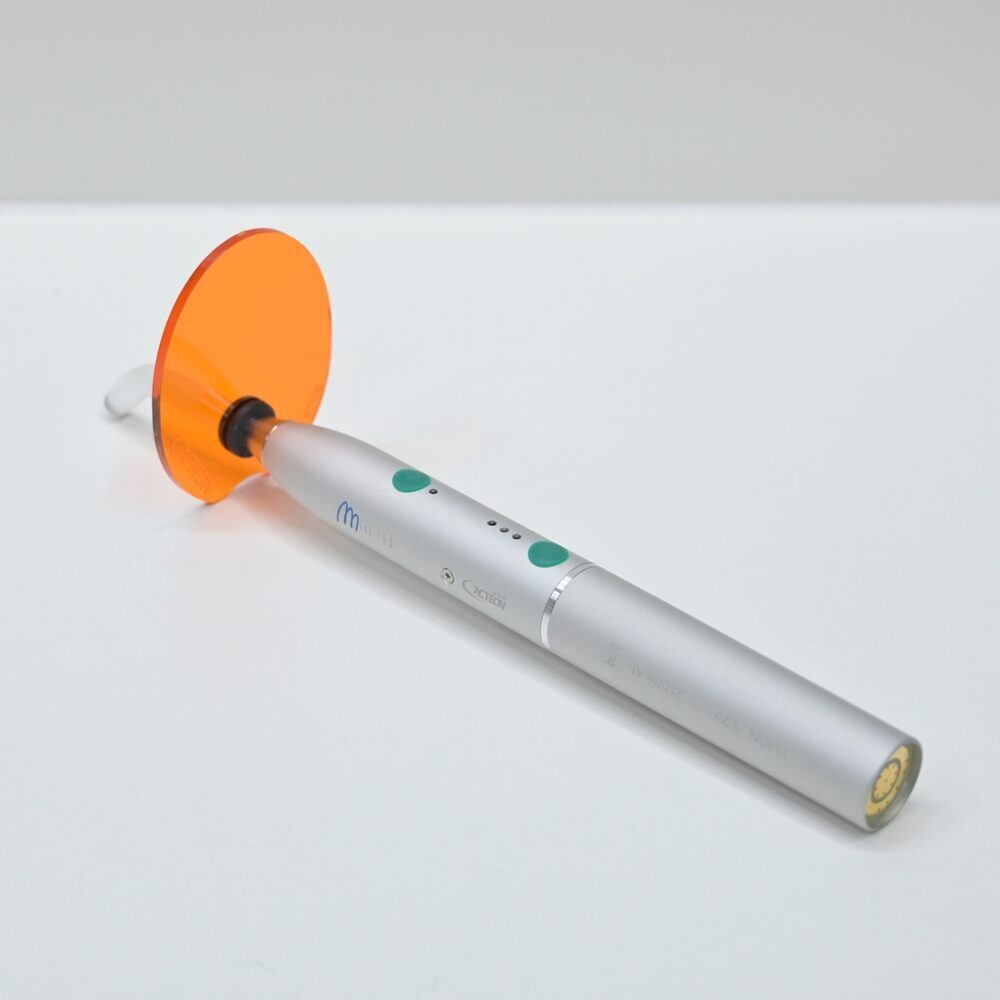 Acteon MINI LED Standard Polymerisationslampe Vorführgerät Baujahr 2020 | 319628 Acteon MINI LED Standard Polymerisationslampe Vorführgerät Baujahr 2020 | 319628