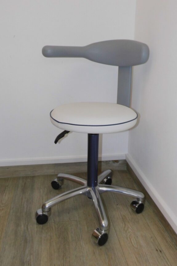 Ultradent Arbeitssessel IRON gebraucht | 318581