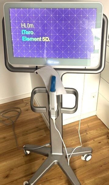 Itero Align Technologie 5 D mit NiRI Technologie. Noch aktuell in Betrieb. Updates etc. up2date | 320736