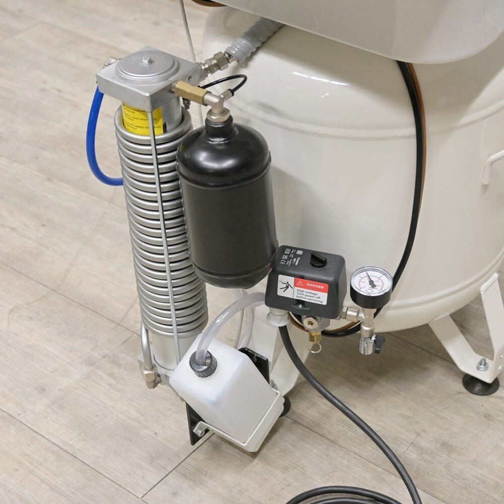 4tek Monster3E Kompressor 230 V Gebraucht TOP Zustand Baujahr: 2024 | 322293 4tek Monster3E Kompressor 230 V Gebraucht TOP Zustand Baujahr: 2024 | 322293