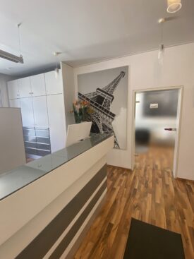 Perfekt für Zahnärztinnen: Einzelpraxis mit 4-Tage-Woche in herzlicher Gemeinschaft – jetzt günstig starten! Perfekt für Zahnärztinnen: Einzelpraxis mit 4-Tage-Woche in herzlicher Gemeinschaft – jetzt günstig starten!