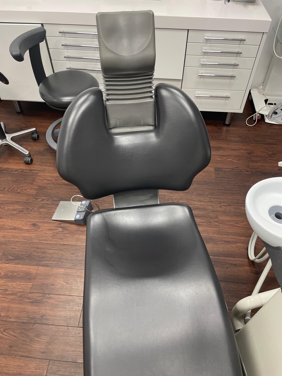 Sirona Behandlungseinheit Zahnarztstuhl – voll funktionfähig | 323937 Sirona Behandlungseinheit Zahnarztstuhl – voll funktionfähig | 323937